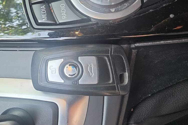 Used BMW 3 Series 2016 320Li Fashion Model Vehicle Key