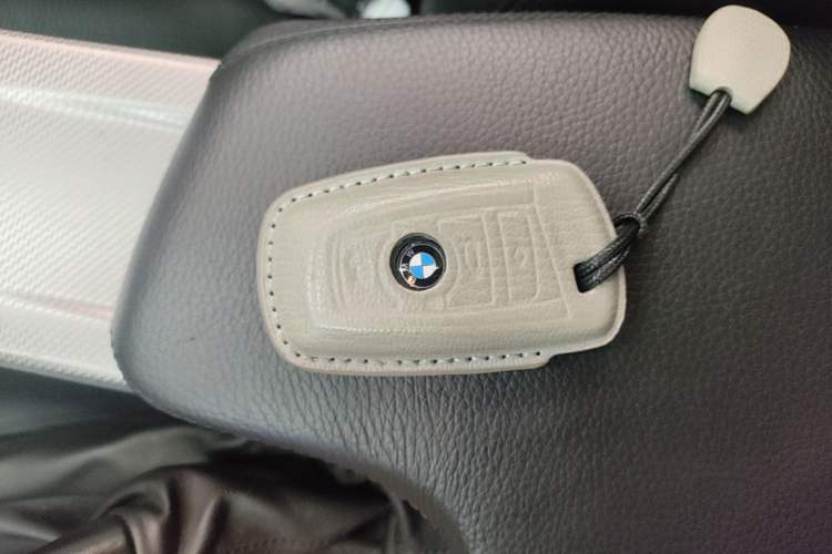 Used BMW 3 Series 2016 328i xDrive M Sport Edition Vehicle Key