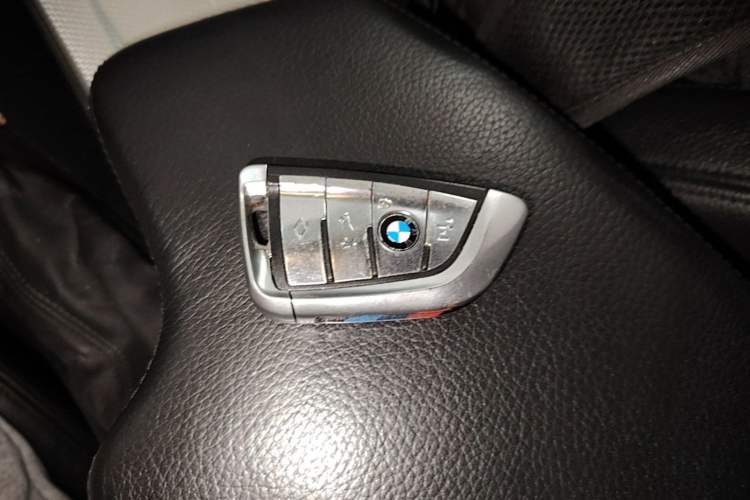 Used BMW 3 Series 2016 328i M Sport Vehicle Key