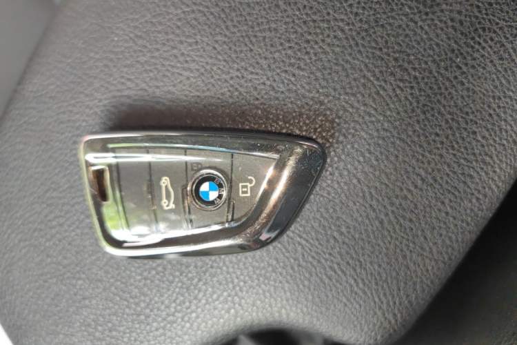 Used BMW 3 Series 2016 328Li Fashion Model Vehicle Key