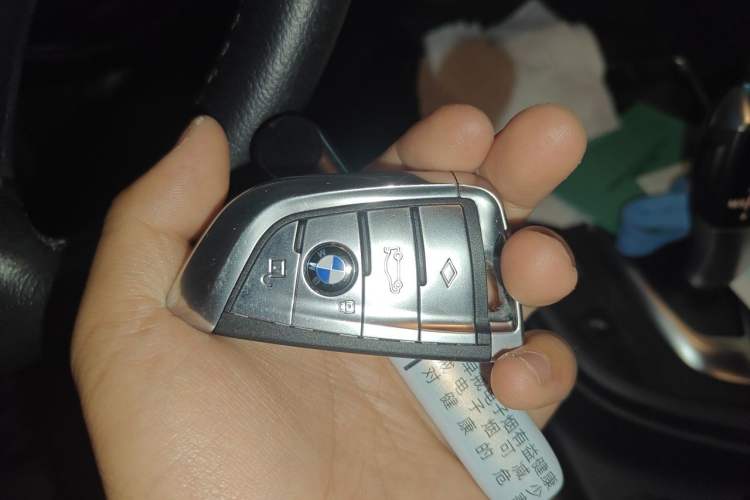 Used BMW 3 Series 2016 320i Fashion Model Vehicle Key