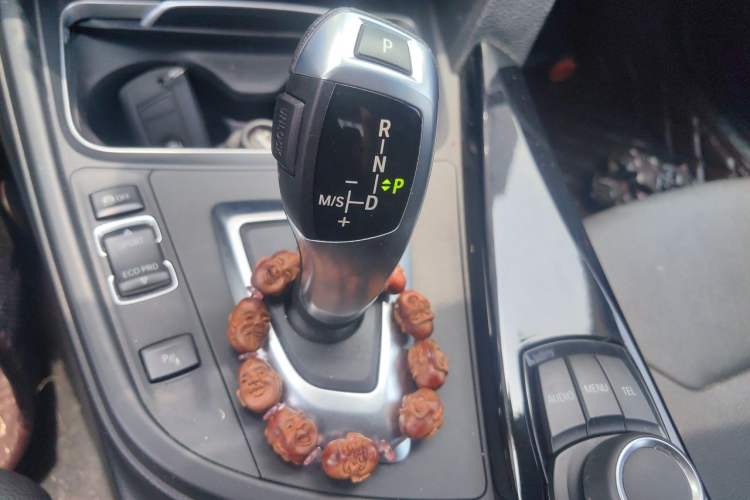 Used BMW 3 Series 2016 320Li Ambition Model Gear Lever