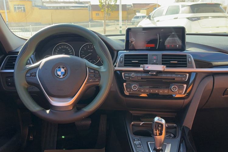 Used BMW 3 Series 2016 320Li Ambition Model Interior 4