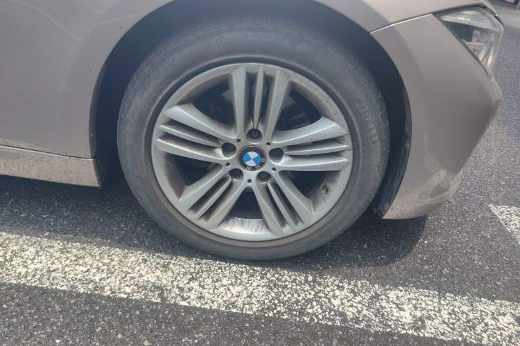 Used BMW 3 Series 2016 320Li Ambition Model Right Front Wheel Hub