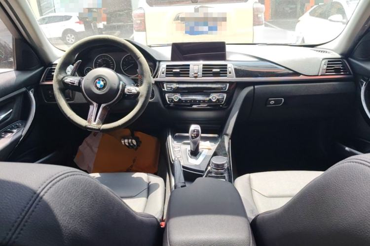 Used BMW 3 Series 2017 320Li M Sport Edition Center Console