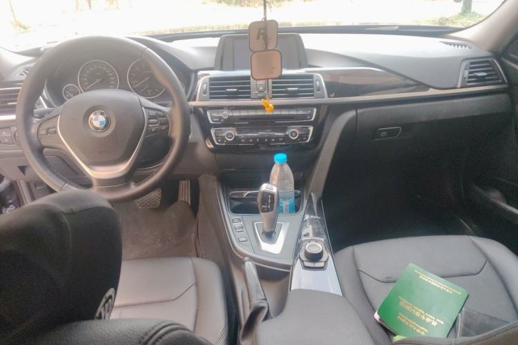 Used BMW 3 Series 2017 320Li Fashion Model Center Console