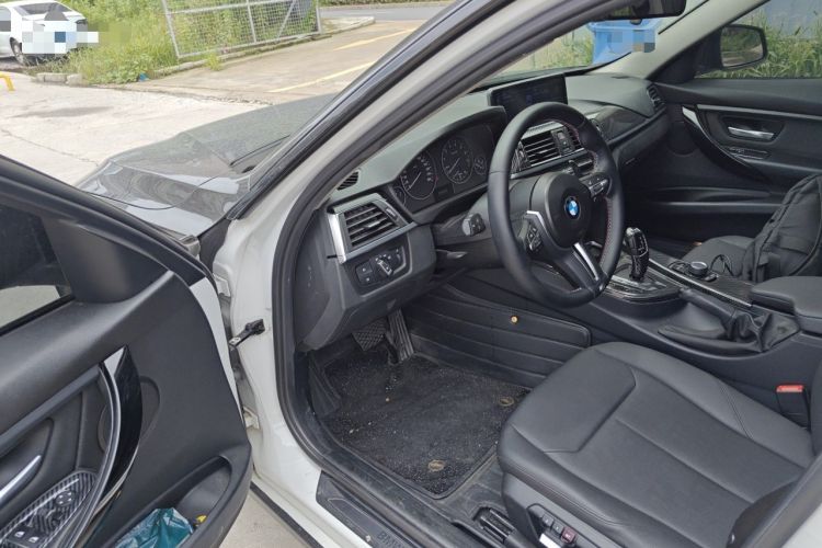 Used BMW 3 Series 2017 318i Fashion Model Driver Seat