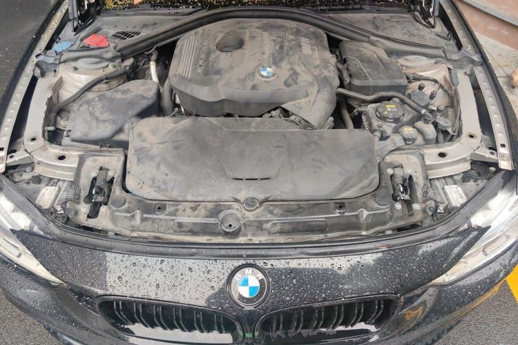 Used BMW 3 Series 2017 320Li Fashion Model Engine Bay