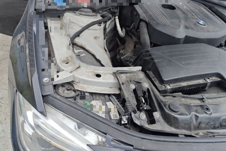Used BMW 3 Series 2017 318i Fashion Model Engine Bay Right