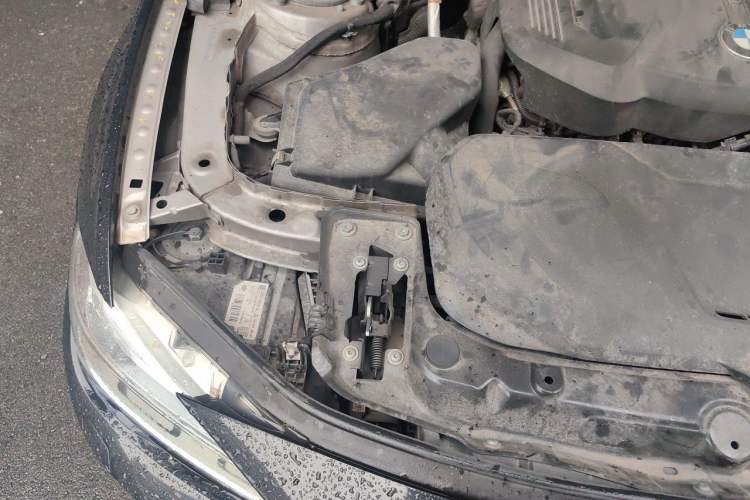 Used BMW 3 Series 2017 320Li Fashion Model Engine Bay Right