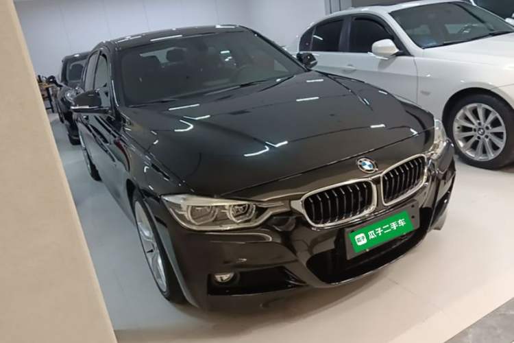 Used BMW 3 Series 2017 320i M Sport Front Right 45 Deg
