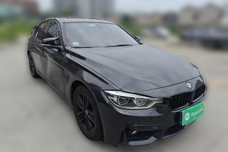 Used BMW 3 Series 2017 318i Fashion Model Front Right 45 Deg