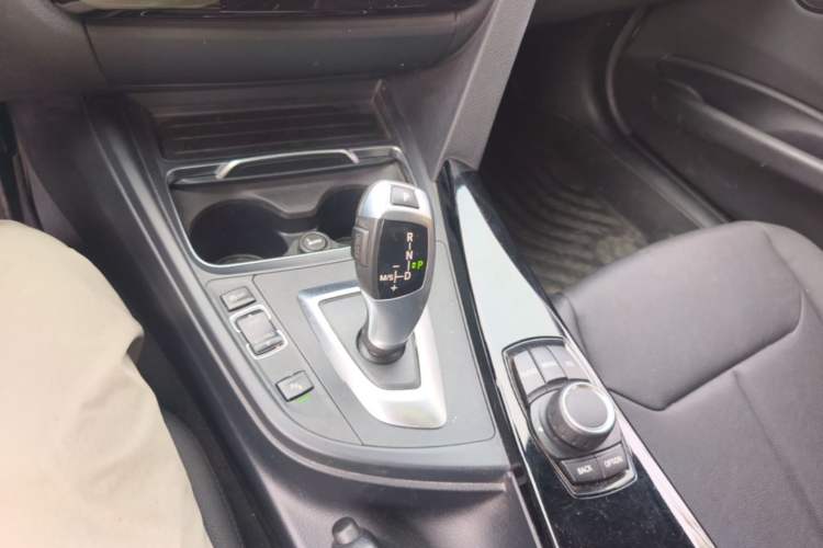 Used BMW 3 Series 2017 320Li Fashion Model Gear Lever