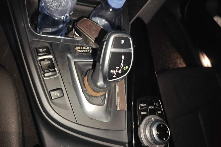Used BMW 3 Series 2017 320Li M Sport Edition Gear Lever