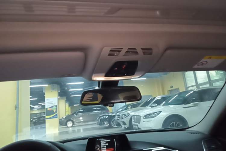 Used BMW 3 Series 2017 320Li M Sport Edition Headliner