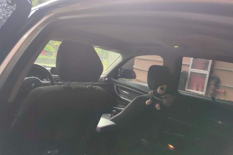Used BMW 3 Series 2017 320Li Fashion Model Headliner