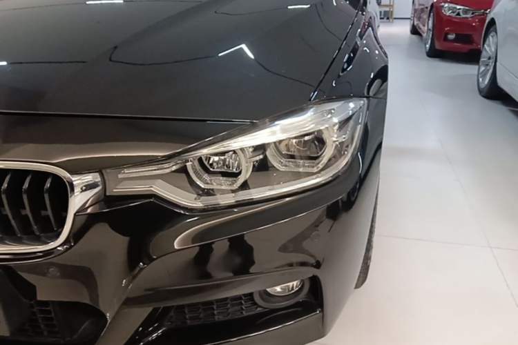 Used BMW 3 Series 2017 320i M Sport Left Front Headlight