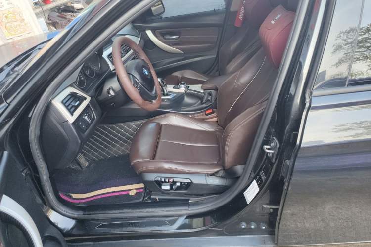 Used BMW 3 Series 2017 318i Fashion Model Left Front Seat