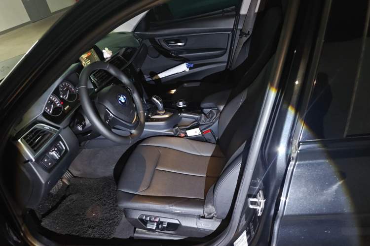 Used BMW 3 Series 2017 320Li M Sport Edition Left Front Seat