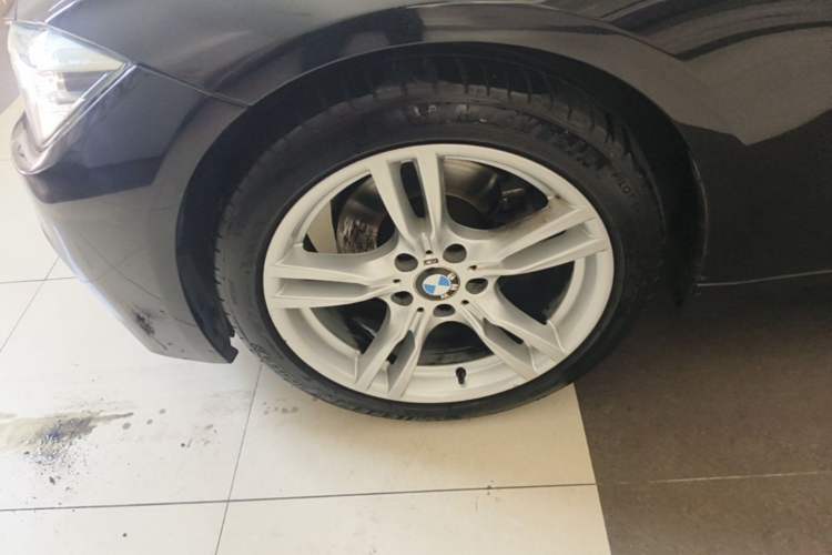 Used BMW 3 Series 2017 320Li M Sport Edition Left Front Wheel Hub