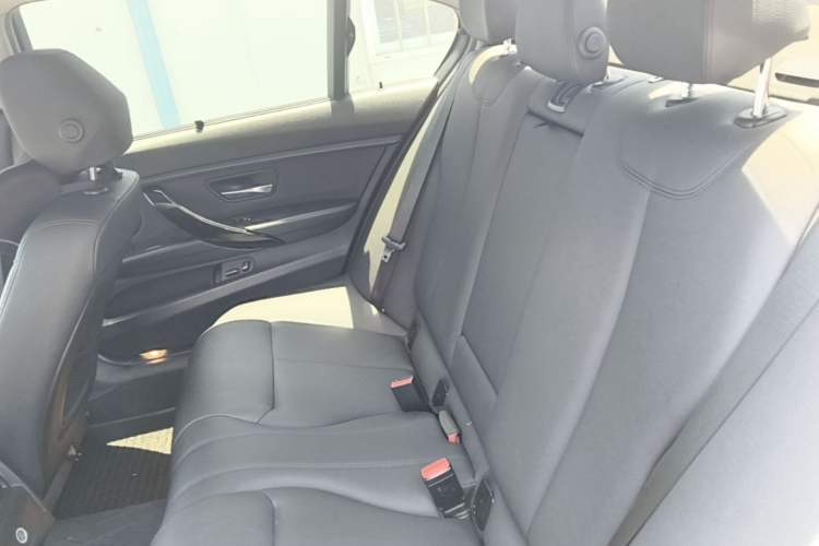 Used BMW 3 Series 2017 320Li M Sport Edition Left Rear Seat