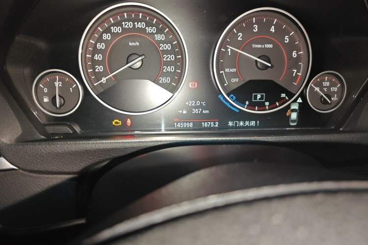 Used BMW 3 Series 2017 320Li M Sport Edition Odometer Close Up