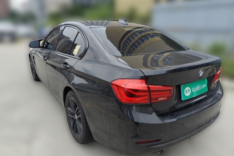 Used BMW 3 Series 2017 318i Fashion Model Rear Left 45 Deg