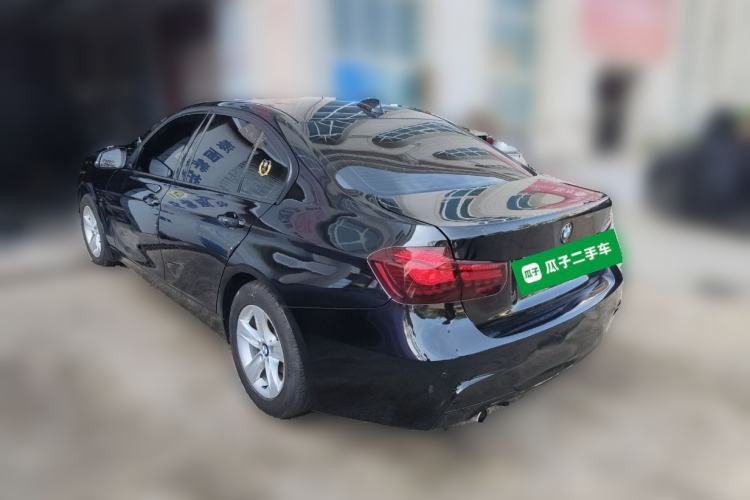 Used BMW 3 Series 2017 318i Fashion Model Rear Left 45 Deg