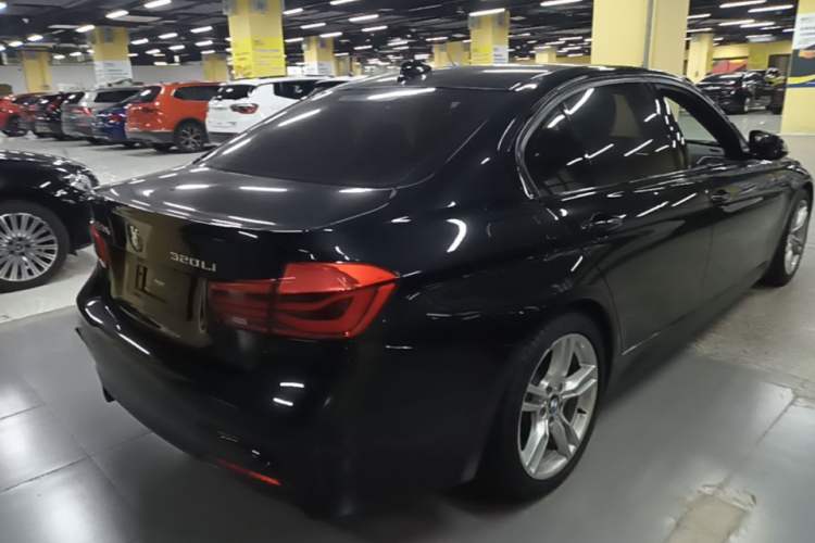 Used BMW 3 Series 2017 320Li M Sport Edition Rear Right 45 Deg
