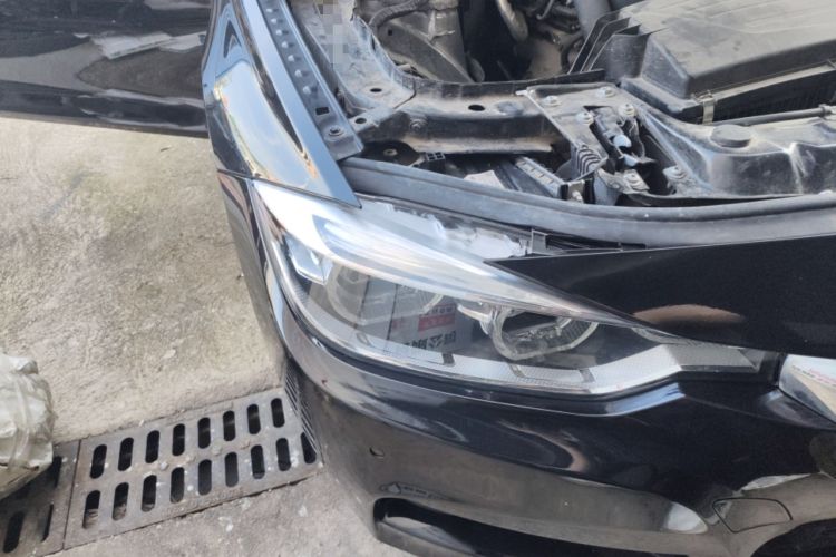 Used BMW 3 Series 2017 318i Fashion Model Right Front Headlight