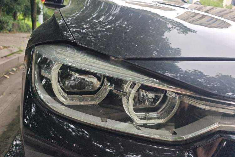 Used BMW 3 Series 2017 320Li Fashion Model Right Front Headlight