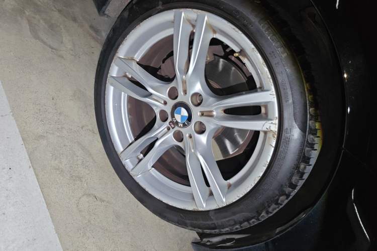 Used BMW 3 Series 2017 320Li M Sport Edition Right Front Wheel Hub