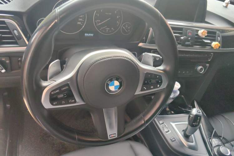 Used BMW 3 Series 2017 320Li Fashion Model Steering Wheel