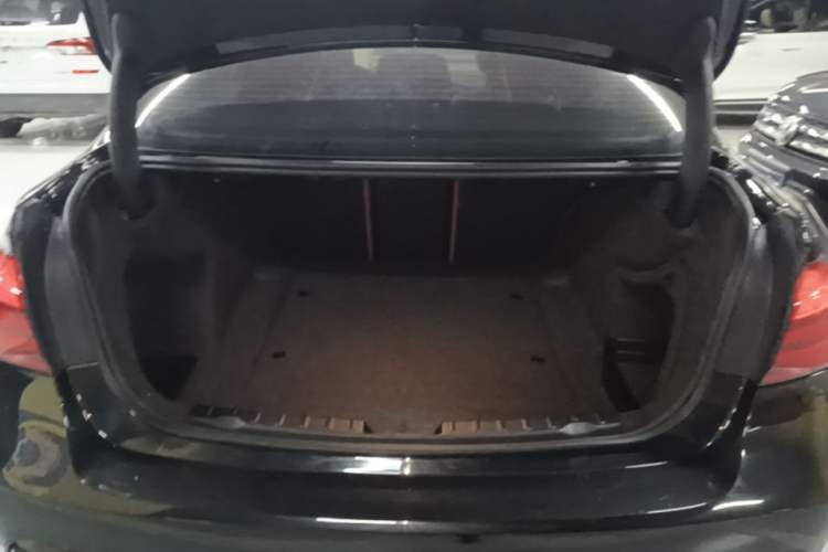 Used BMW 3 Series 2017 320Li M Sport Edition Trunk