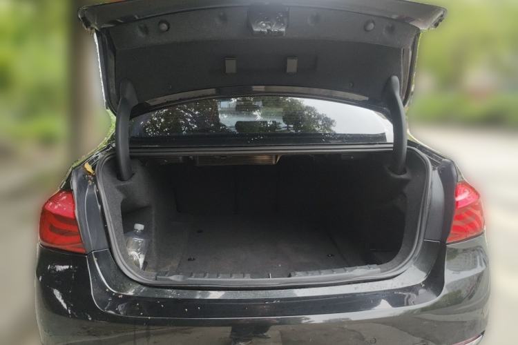 Used BMW 3 Series 2017 320Li Fashion Model Trunk