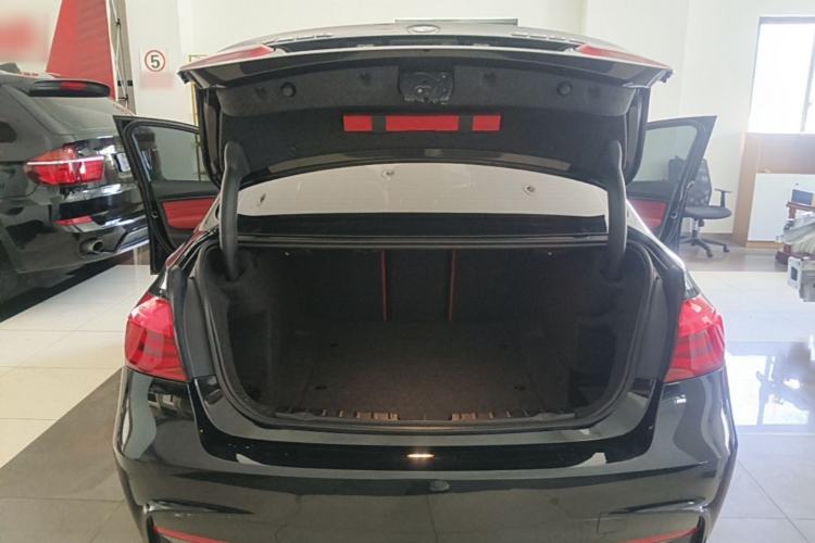 Used BMW 3 Series 2017 320Li M Sport Edition Trunk