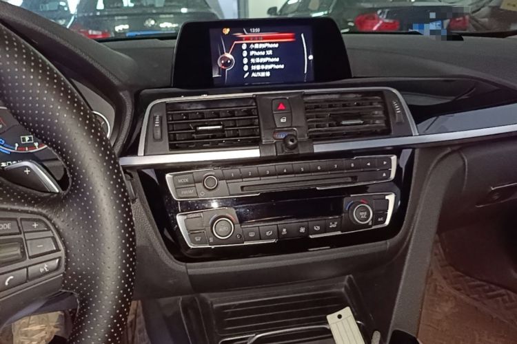 Used BMW 3 Series 2017 320Li M Sport Edition Audio And AC Panel