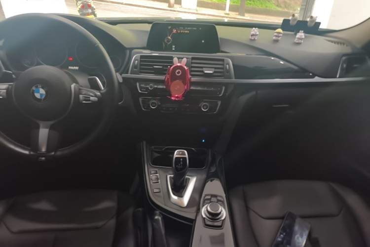 Used BMW 3 Series 2017 320Li M Sport Edition Audio And AC Panel