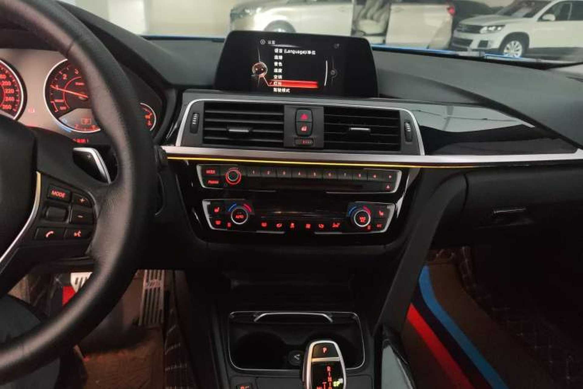 Used BMW 3 Series 2017 320Li M Sport Edition Audio And AC Panel
