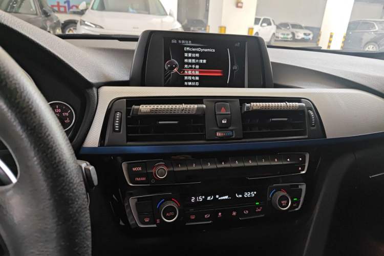 Used BMW 3 Series 2017 320i M Sport Audio And AC Panel
