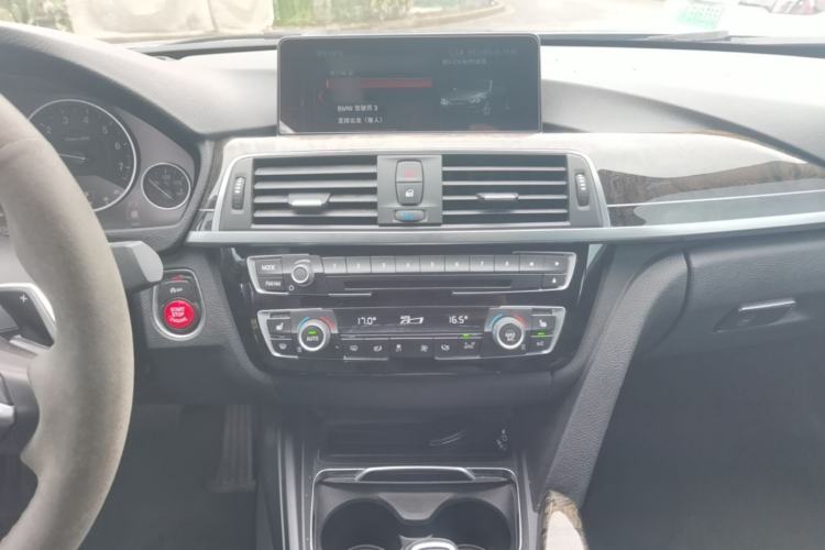 Used BMW 3 Series 2017 330Li M Sport Edition Audio And AC Panel