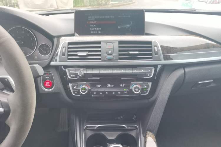Used BMW 3 Series 2017 330Li M Sport Edition Audio And AC Panel