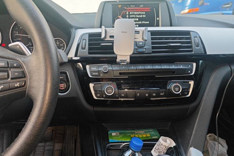 Used BMW 3 Series 2017 320i M Sport Audio And AC Panel