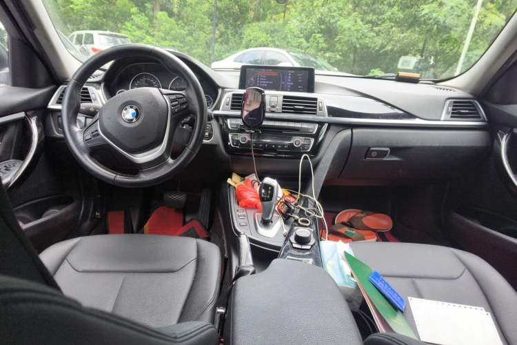 Used BMW 3 Series 2017 320Li Fashion Model Center Console
