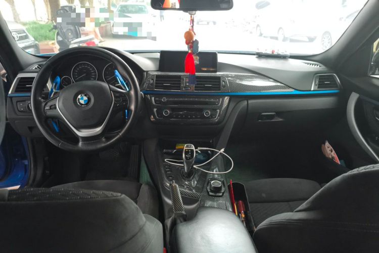 Used BMW 3 Series 2017 320i M Sport Center Console