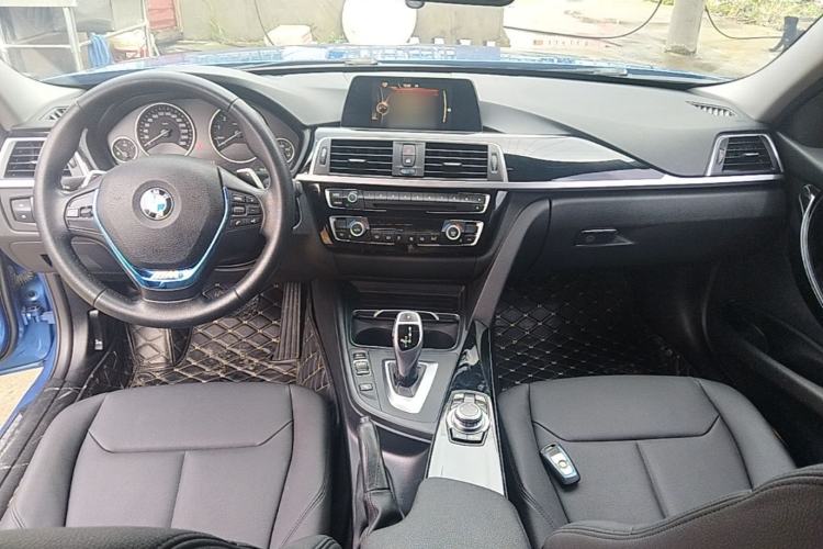 Used BMW 3 Series 2017 320Li M Sport Edition Center Console