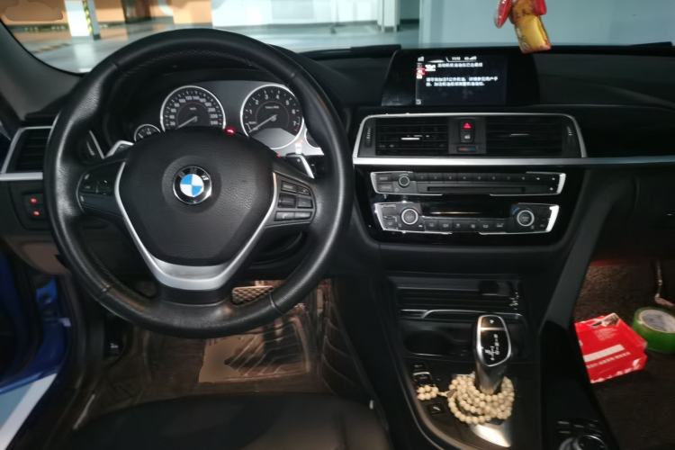 Used BMW 3 Series 2017 320Li M Sport Edition Center Console