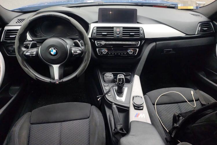 Used BMW 3 Series 2017 320i M Sport Center Console