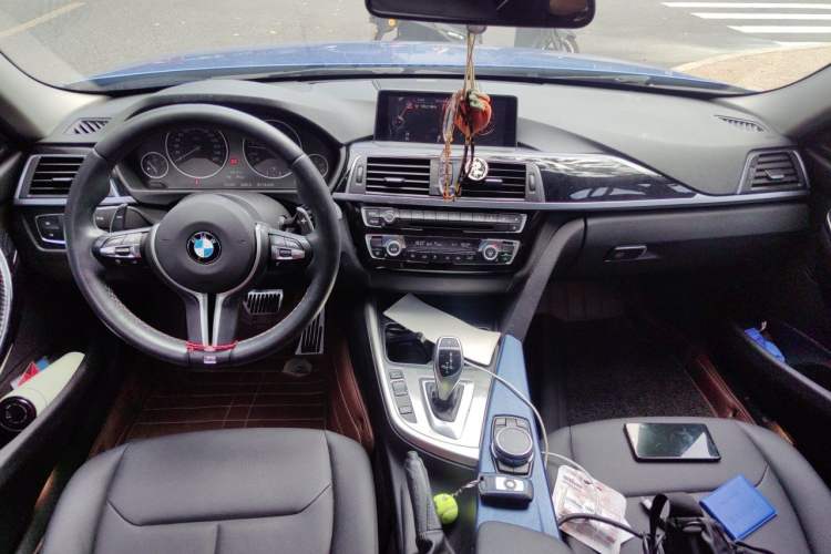 Used BMW 3 Series 2017 320Li M Sport Edition Center Console