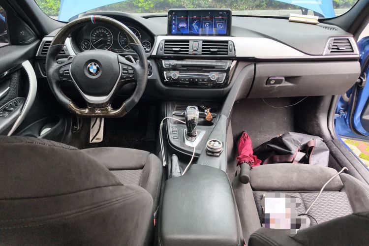 Used BMW 3 Series 2017 320i M Sport Center Console